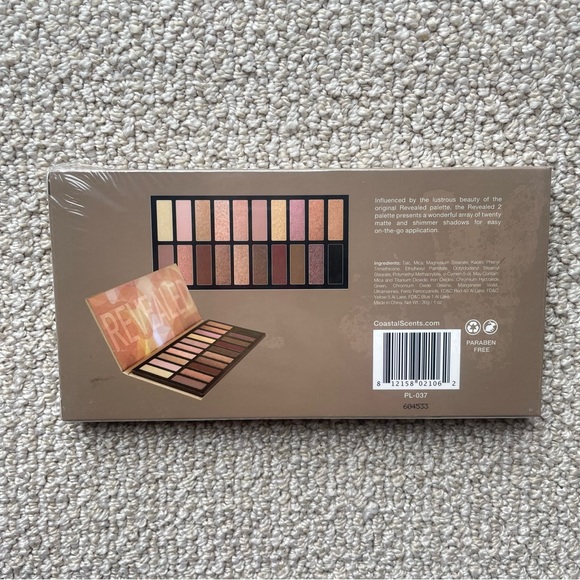 NEW - Coastal Scents Revealed 2 Eyeshadow Palette - Picture 3 of 3